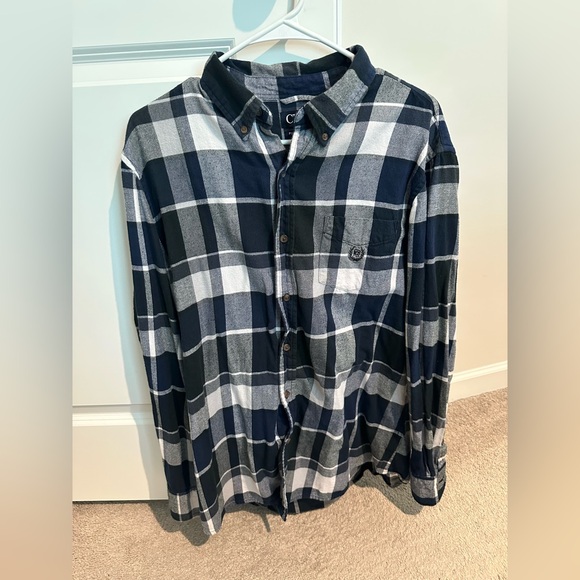 Chaps Men's Classic Fit Performance Flannel Shirt Long Sleeve- condition 9.5/10 - Picture 1 of 6